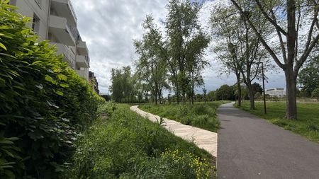 Appartement Evry Courcouronnes 3 pièces 49.57 m2 - Photo 2
