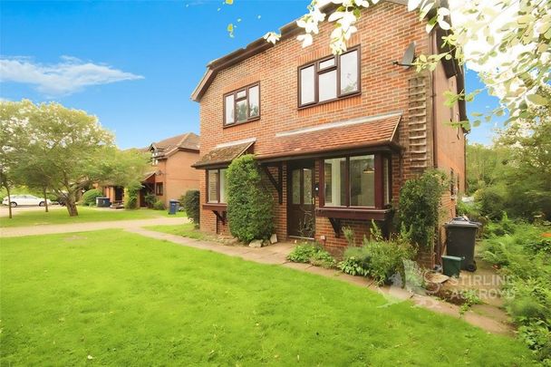1 bedroom end of terrace house to rent - Photo 1