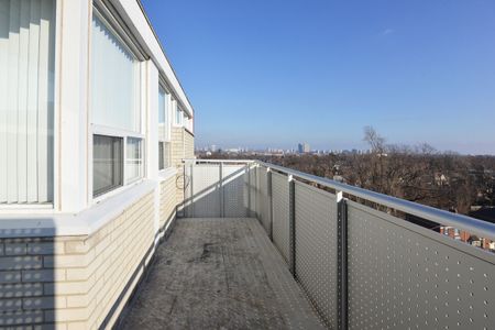 551 Eglinton Avenue East - Photo 4