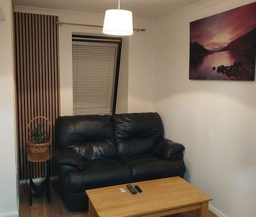 2 Bed Flat, Pitmedden Crescent, AB10 - Photo 3