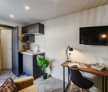 Studio to rent - Photo 2