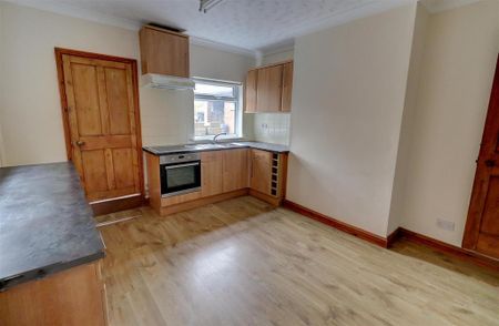 3 bedroom property to rent - Photo 4