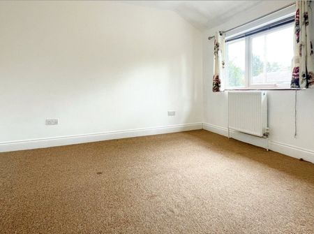 3 bedroom house to rent Wulfstan Way, Cambridge, CB1 - Photo 2
