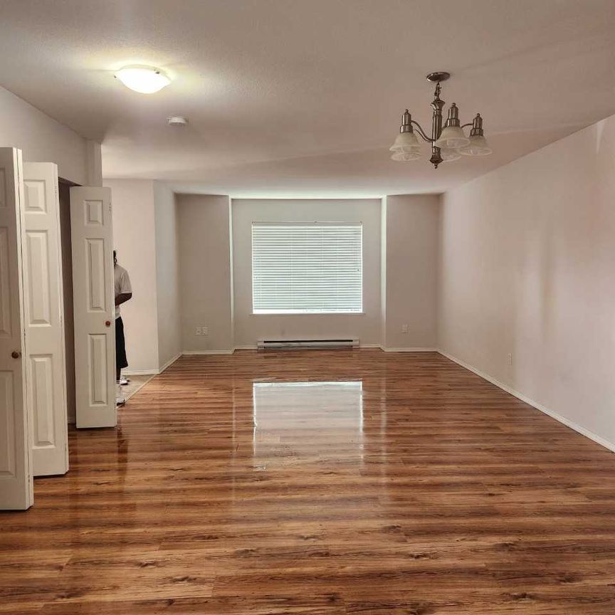 Townhomes close to walking trails (Campbell River) - Photo 1