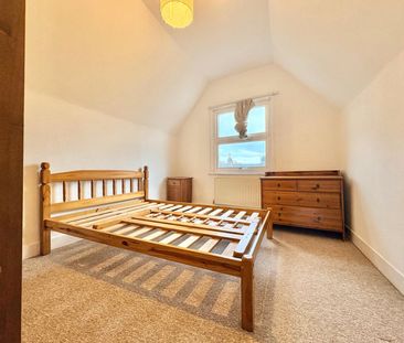 Staines Road, Twickenham, TW2 5AH - Photo 5