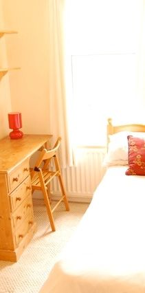 Cosy Rooms In A Cosy House In Smethwick B66 - Photo 1