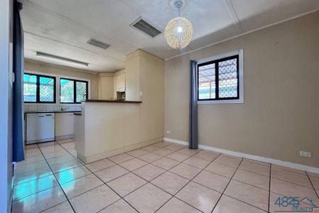 4 Bedroom Home + Study + Large shed - Photo 3