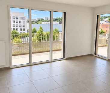 Location Appartement 3 pièces 64m² LYON 9ème - Photo 1