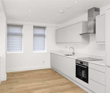 London Road, Sittingbourne, Kent, ME10 - Photo 3