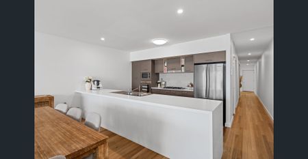 Beachfront Living with Modern Comfort - Photo 4