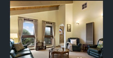 MAGNIFICENT & IMMACULATE FAMILY HOME - Photo 2