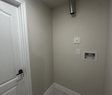 For Lease - 18 Elverton Crescent Unit# BSMT, Brampton, Ontario - Photo 3