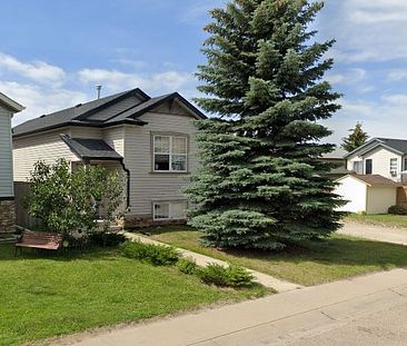 House in Johnstone - Photo 1