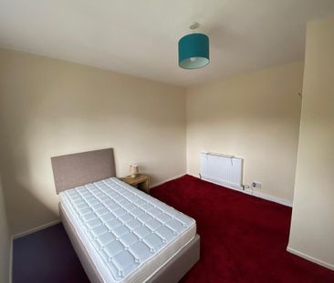2 bedroom maisonette to rent - Photo 5