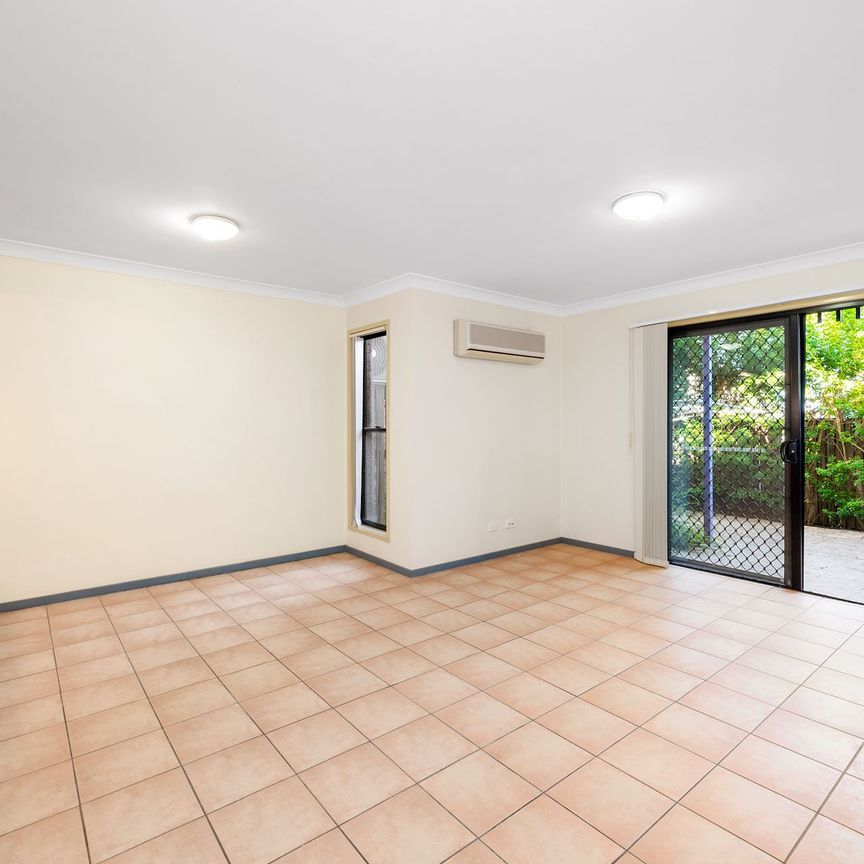 Unit 5/30 Willmington Street, Wooloowin. - Photo 1