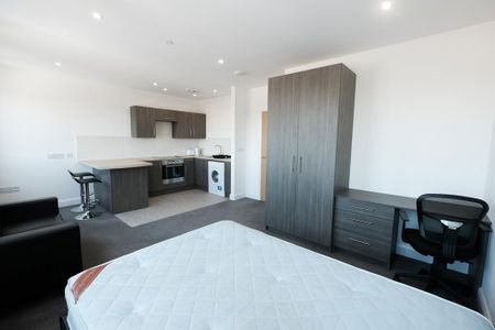 Studio to rent - Photo 2
