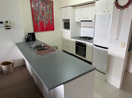 72/82 Boundary Street, Brisbane City, QLD 4000 - Photo 4