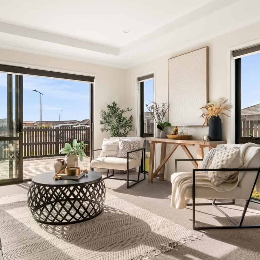 Refreshing Outlook - Photo 1