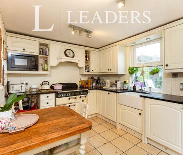 3 bedroom end of terrace house to rent - Photo 6