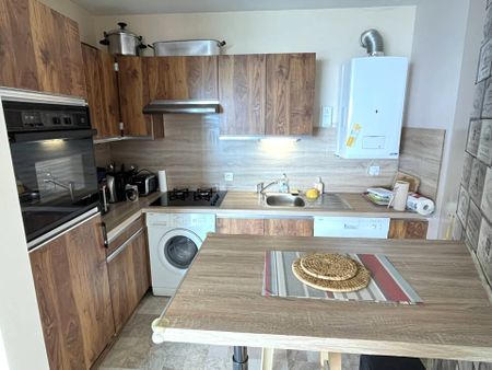 Location Appartement 3 pièces 58m² LES SABLES D OLONNE 85100 - Photo 5