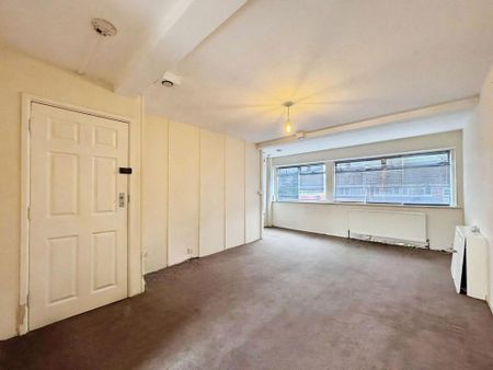 3 bedroom maisonette to rent - Photo 2