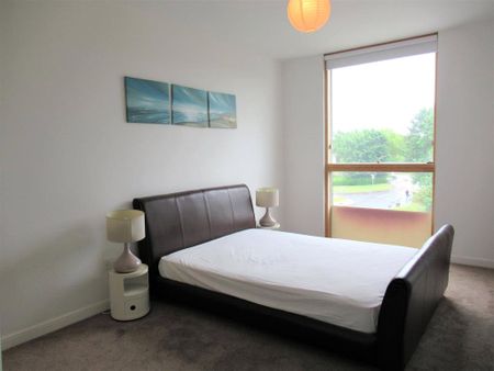 2 bedroom apartment to rent - Photo 5