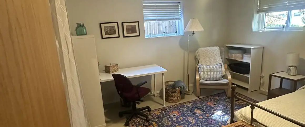 Room in shared house in Lakeview — 1 Bedroom Room For Rent - Photo 1