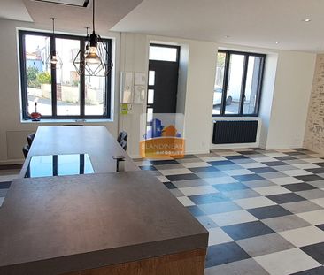 Location Maison 6 pièces 149m² - Photo 2