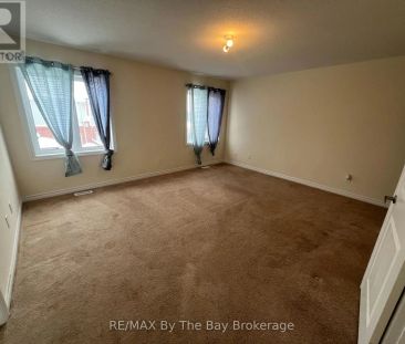 152 ALLEGRA DRIVE - Photo 4