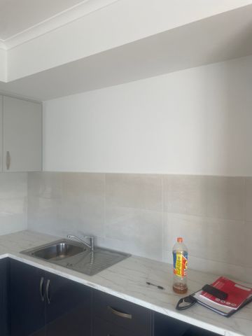 Elizabeth Vale - Photo 3