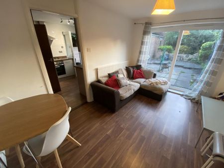3 bedroom house share to rent - Photo 2