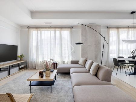 4 bedroom luxury Flat for rent in Barcelona, Catalonia - Photo 2