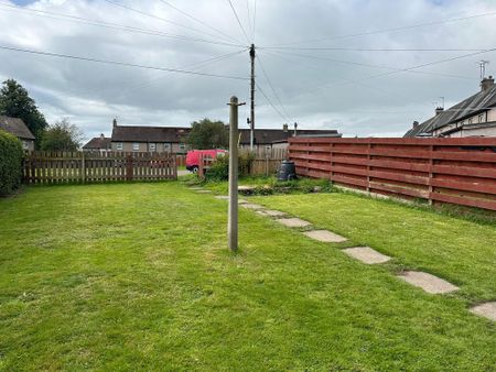 3 bedroom terraced house to rent - Photo 2