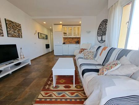 Apartamento de alquiler en Avenida Gamonal, Parque de la Paloma - Photo 4