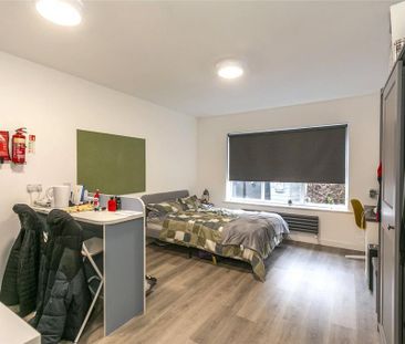 Studio to rent - Photo 1