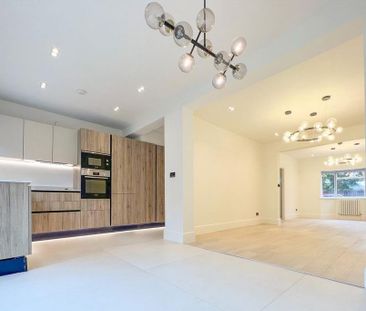 4 bedroom semi-detached house to rent - Photo 1