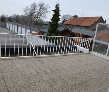 Appartement eerste verdieping met garage. - Photo 1