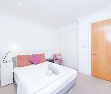 2 bedroom flat in Star Place - Photo 1