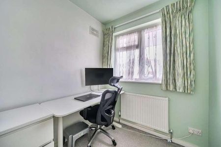 Curzon Avenue, Stanmore, HA7 - Photo 5