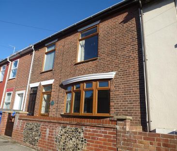 Arnold Street, Lowestoft - Photo 2