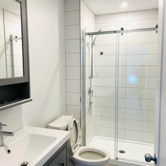 Loft avec chambre fermée à louer dans le Vieux-Lévis – Maison ancestrale complètement rénovée - Photo 1