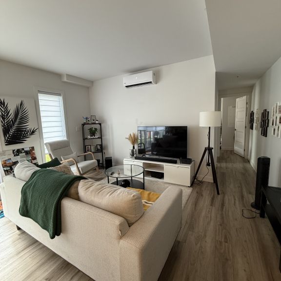 Grand 3 1/2 à Loretteville Au RDC - Photo 1