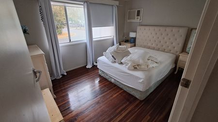 Thuringowa Central - Photo 2