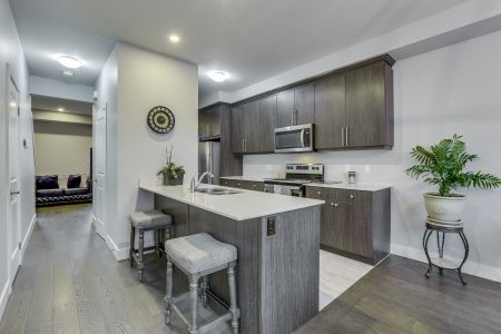 For Lease - 2104 Meadowgate Boulevard, London South, Ontario - Photo 4