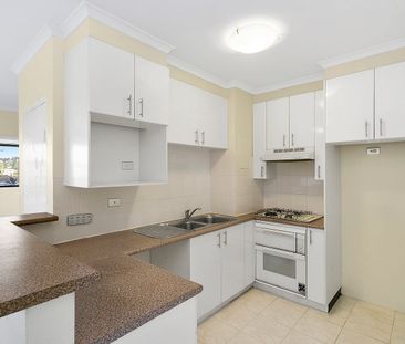 Perfectly Located 1 Bedroom Unit - Photo 3