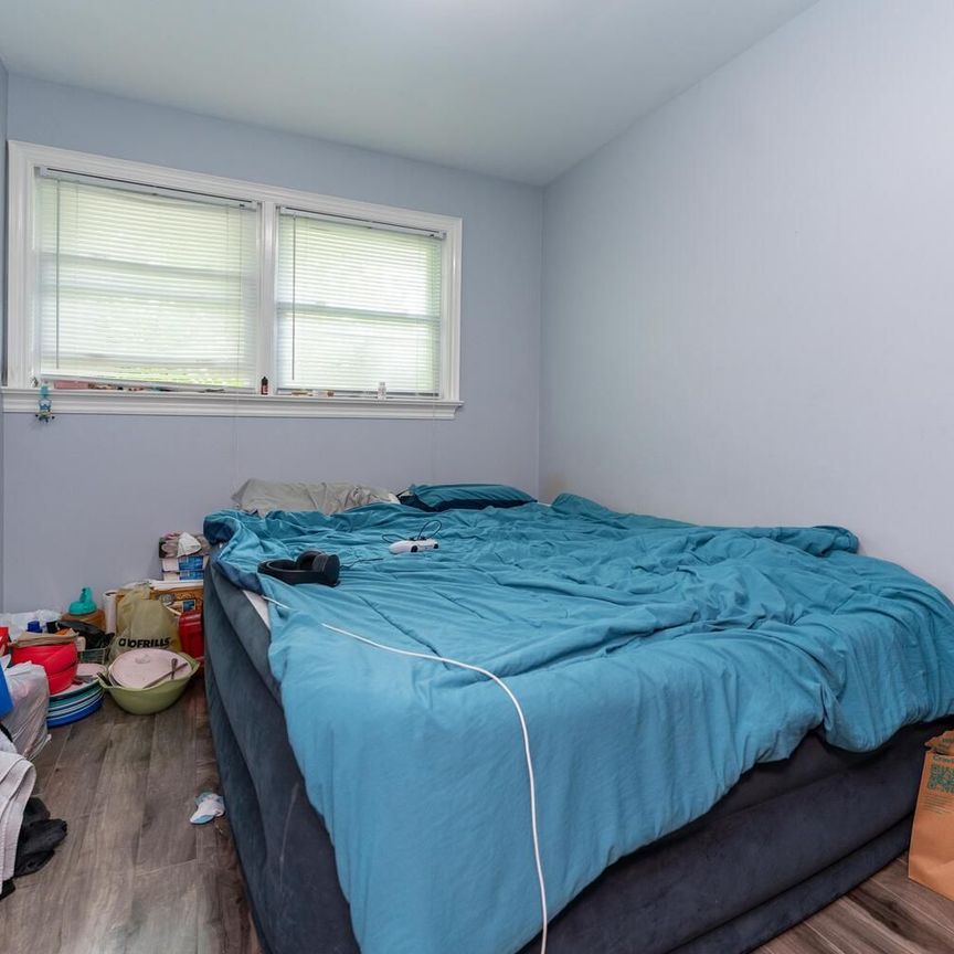 For Lease - 52 Broderick Avenue, Thorold, Ontario - Photo 1