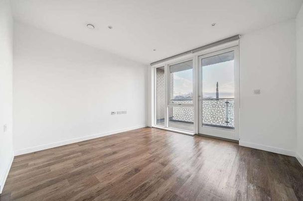 New Cross Road, New Cross, SE14 - Photo 1