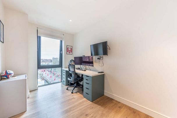 3 bedroom flat to rent - Photo 1