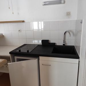 À louer / APPARTEMENT F1 BIS / BESANCON QUARTIER MOUILLERE 21 rue de la Mouillère - Photo 2