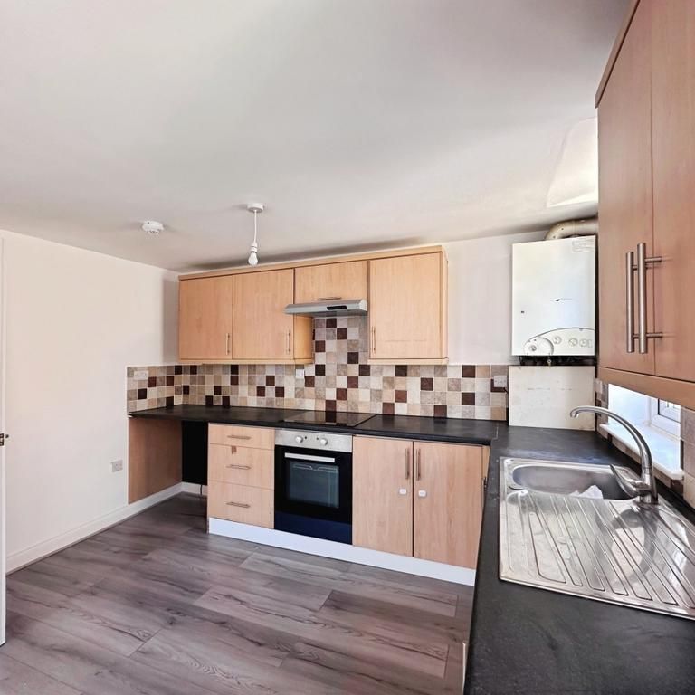 2 bedroom apartment to rent - Photo 1